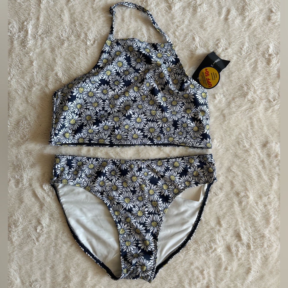 Floral Bikini Top with Daisy Print